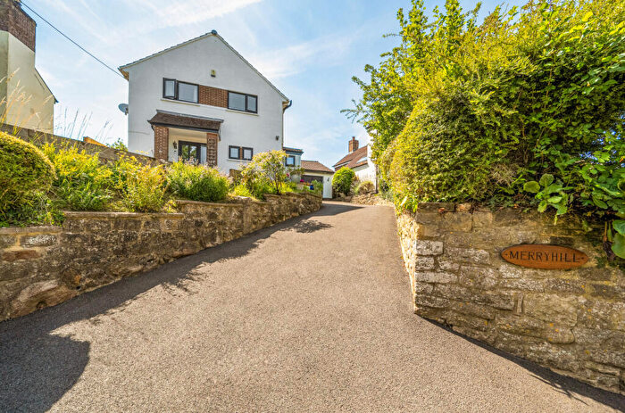 3 Bedroom Detached House For Sale In Turnball, Chiseldon, Swindon, SN4