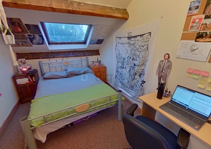 9 Bedroom House To Rent In Cliff Road, Leeds, LS6