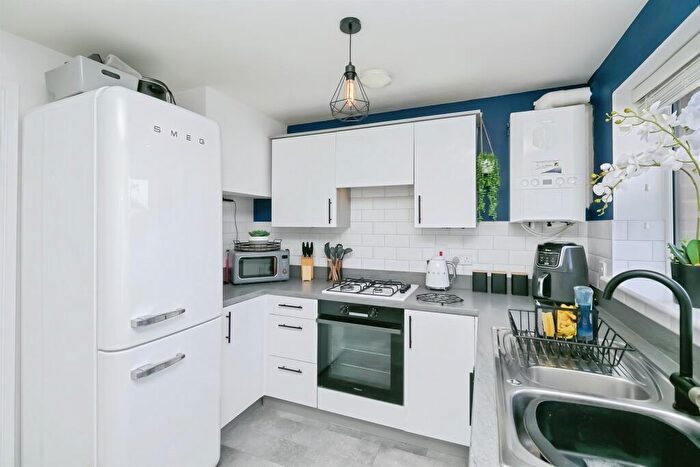 3 Bedroom Terraced House For Sale In Harbour Walk, Barry, CF62