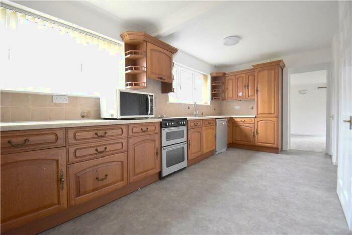 4 Bedroom Detached House To Rent In Fairbairn Road, Cambridge, CB4