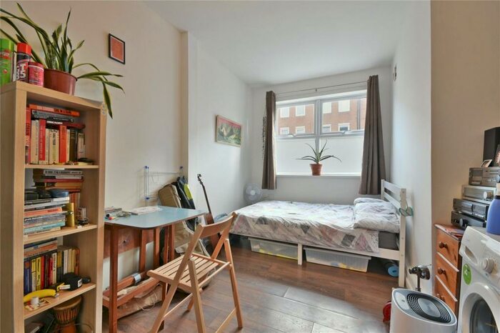 Studio To Rent In Ashenden Road, Homerton, E5