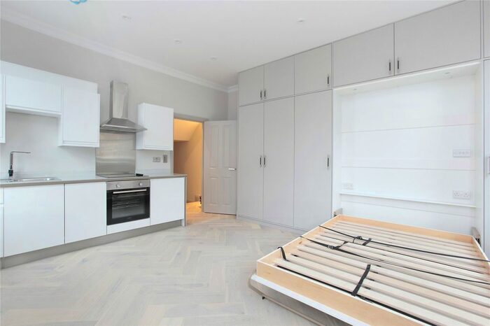 Studio To Rent In St John's Road, Battersea, SW11