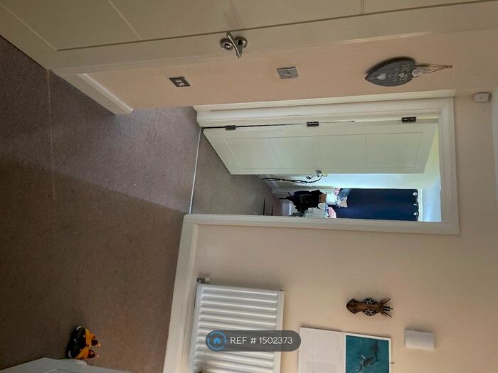 2 Bedroom Flat To Rent In Cumbrian Way, Southampton, SO16