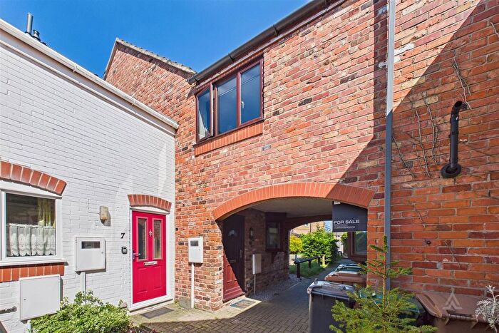 2 Bedroom Town House To Rent In Blossom Walk, Hatton, Derby, DE65