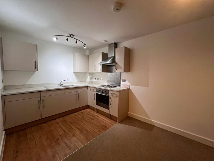 1 Bedroom Flat To Rent In De Grey Road, Colchester, CO4