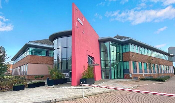 2 Bedroom Flat To Rent In Bath Road, Slough, SL1