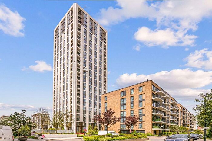 3 Bedroom Flat To Rent In Bridgewater Avenue, London, SW6