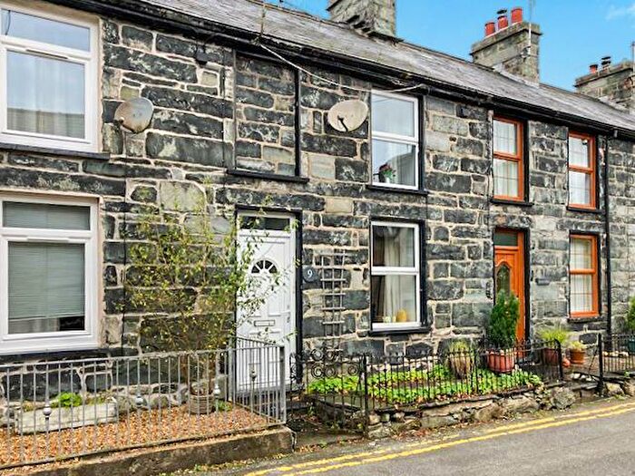 2 Bedroom Terraced House For Sale In Pen Y Garreg, Trawsfynydd, LL41
