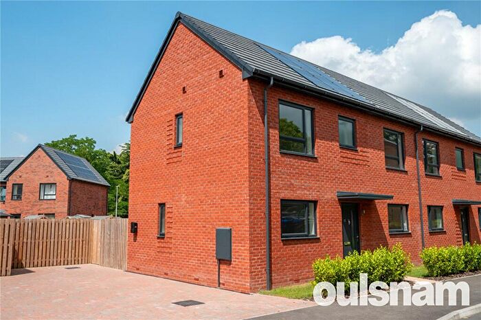 3 Bedroom Semi-Detached House To Rent In Burcot Close, Bromsgrove, Worcestershire, B60