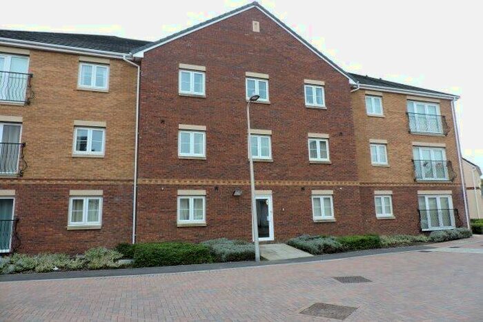 2 Bedroom Property To Rent In Moorland Green, Swansea, SA4