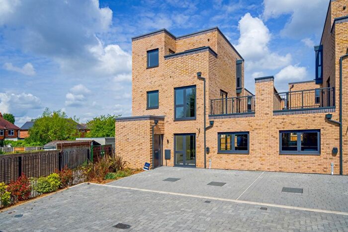 4 Bedroom Semi-Detached House To Rent In Pumphouse Gardens, NG2