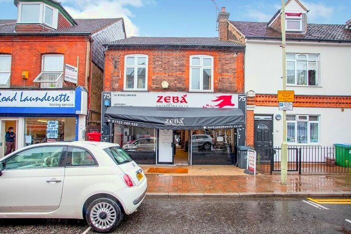 2 Bedroom Flat To Rent In Queens Road, Watford, Hertfordshire, WD17