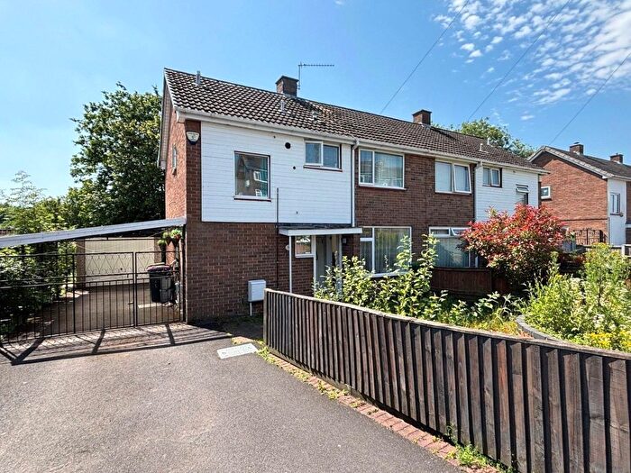 3 Bedroom Semi-Detached House For Sale In Chesterfield Road, Dawley, Telford, Shropshire, TF4