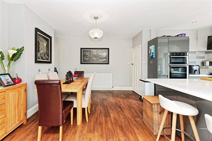 3 Bedroom Semi-Detached House For Sale In George V Avenue, Margate, Kent, CT9 - Photo 7