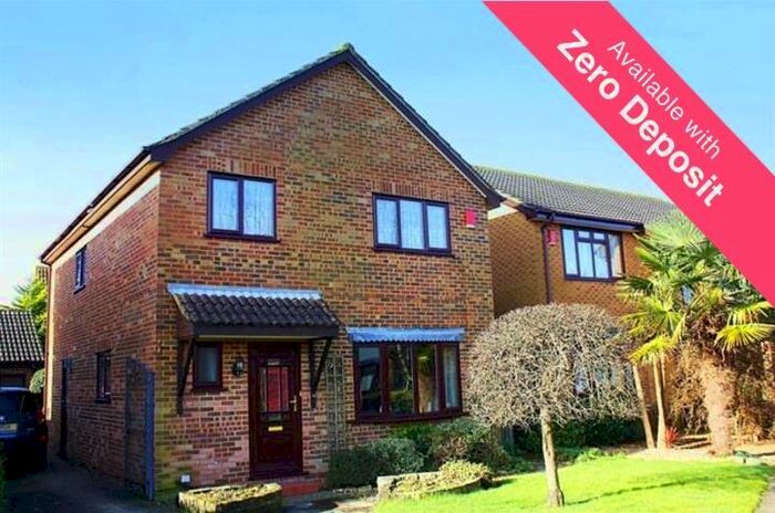 4 Bedroom Detached House To Rent In Drew Close, Poole, BH12