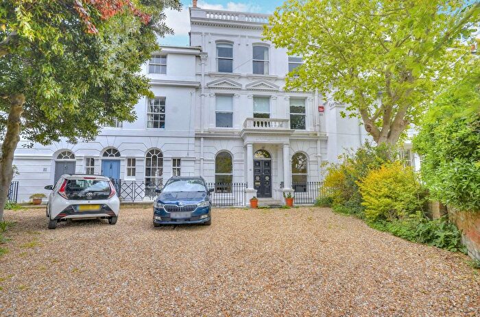 6 Bedroom Terraced House For Sale In Kent Road, Southsea, PO5