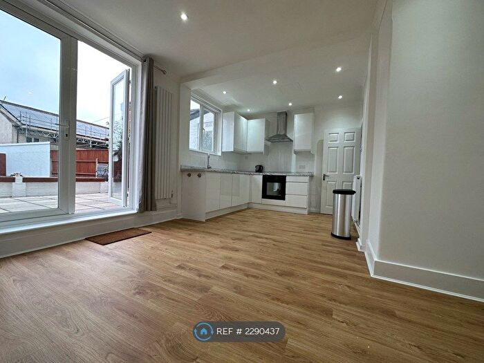 3 Bedroom End Of Terrace House To Rent In Upper Elmers End Road, Beckenham, BR3