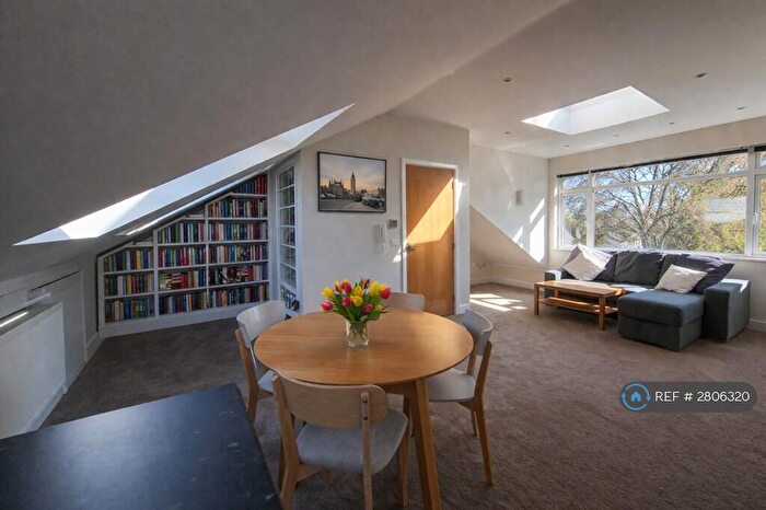 3 Bedroom Flat To Rent In Old London Road, Kingston Upon Thames, KT2