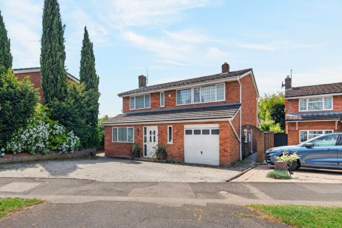 4 Bedroom Detached House For Sale In Yardley Drive, Northampton, NN2