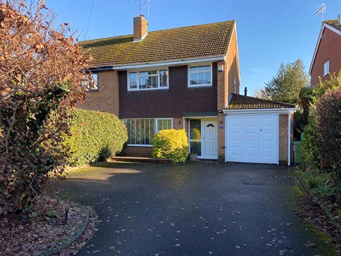 3 Bedroom Semi Detached House To Rent In Ridge Street, Stourbridge, DY8