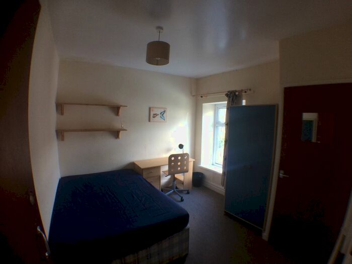 4 Bedroom Terraced House To Rent In Queen Street, Treforest CF37