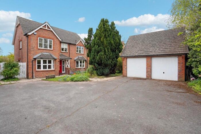 4 Bedroom Detached House For Sale In Steventon, Oxfordshire, OX13