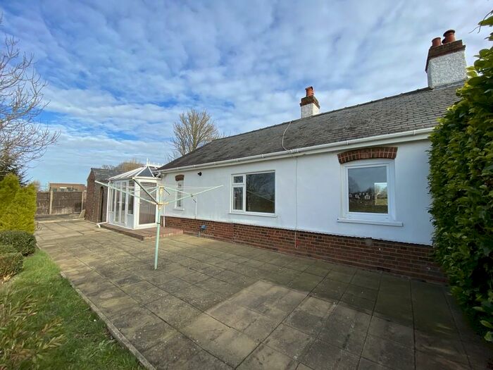 3 Bedroom Semi-Detached Bungalow For Sale In South Drove, Pode Hole, PE11