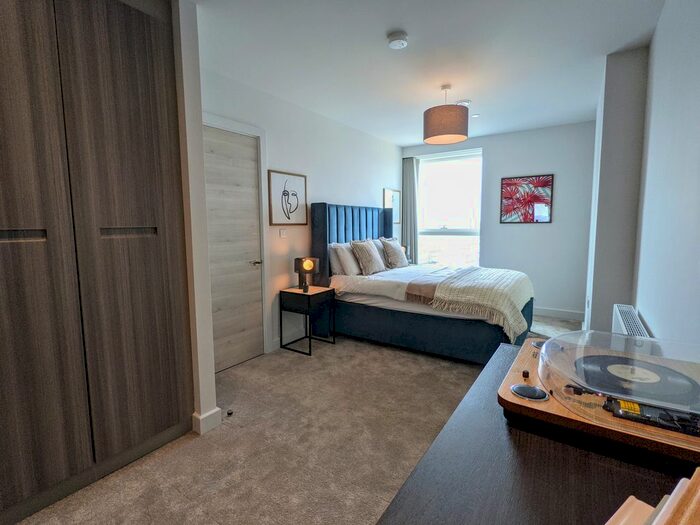 1 Bedroom Flat To Rent In Angel Gardens, Manchester M4