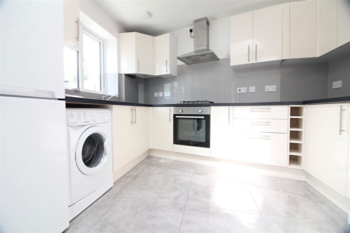 5 Bedroom Terraced House To Rent In Whitton Avenue East, Greenford, UB6