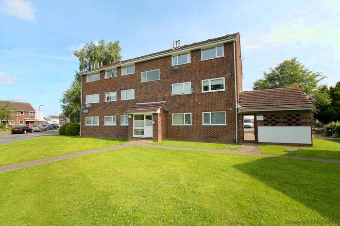 1 Bedroom Flat To Rent In Hazelmere Road, Northolt, UB5