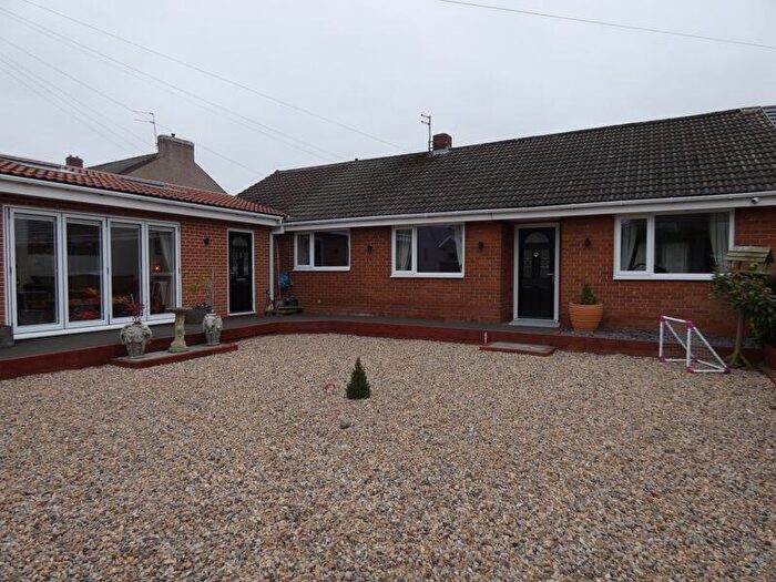 3 Bedroom Semi-Detached Bungalow For Sale In Lothian Close, Spennymoor, DL16