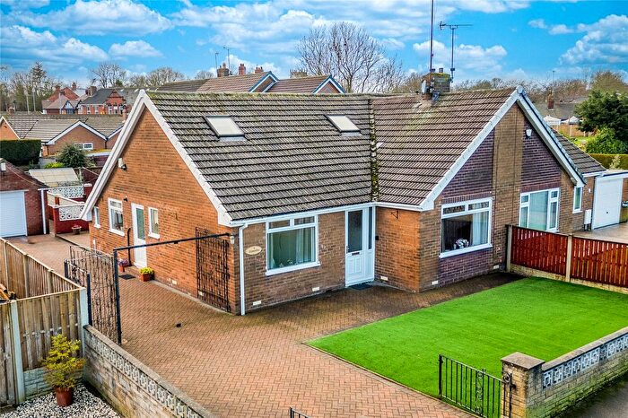 3 Bedroom Bungalow For Sale In Crawley Avenue, South Kirkby, Pontefract, West Yorkshire, WF9