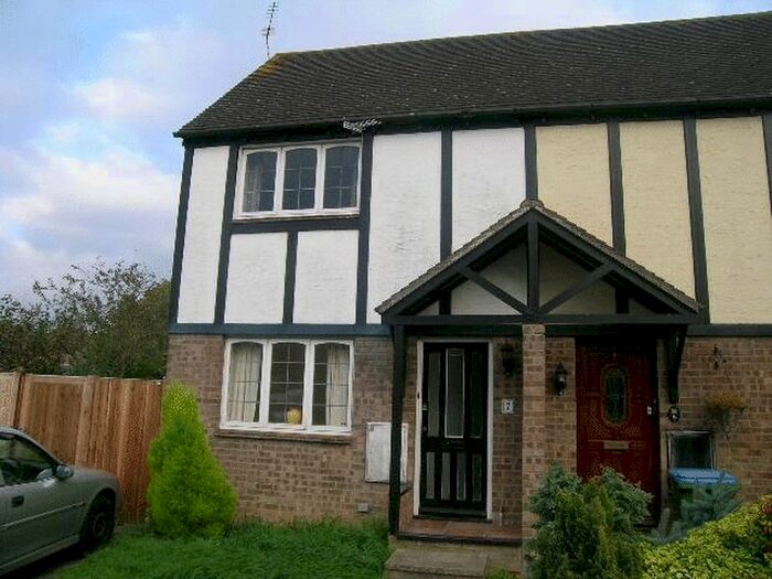 1 Bedroom Semi-Detached House To Rent In Fleet Close, Littlehampton, BN17