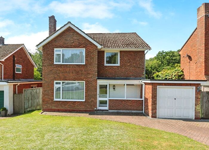 3 Bedroom Detached House For Sale In Chieveley Drive, Tunbridge Wells, Kent, TN2