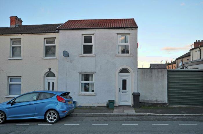 2 Bedroom Terraced House To Rent In Stylish End-Terrace, Ford Street, Newport, NP20