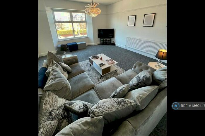 2 Bedroom Flat To Rent In Market Street, Hoylake, CH47