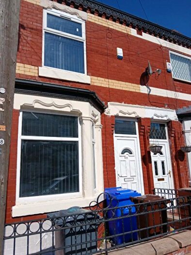 3 Bedroom Terraced House To Rent In Craig Road Manchester, M18