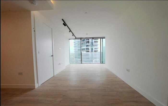 2 Bedroom Flat To Rent In Valencia Tower, London, EC1V