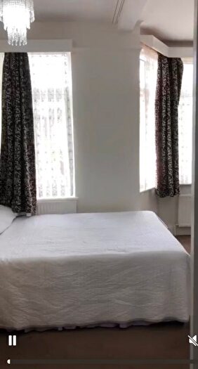 Studio To Rent In Babington Road, London, NW4