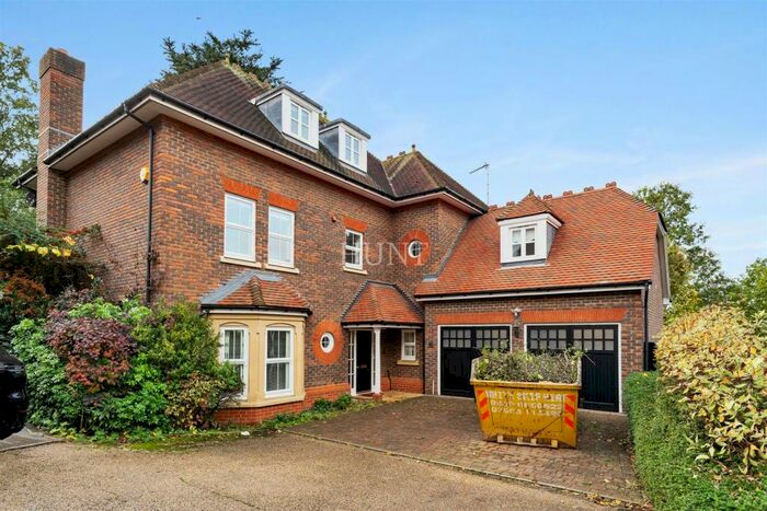 6 Bedroom Detached House To Rent In Regents Drive, Repton Park, Woodford Green, Essex, IG8