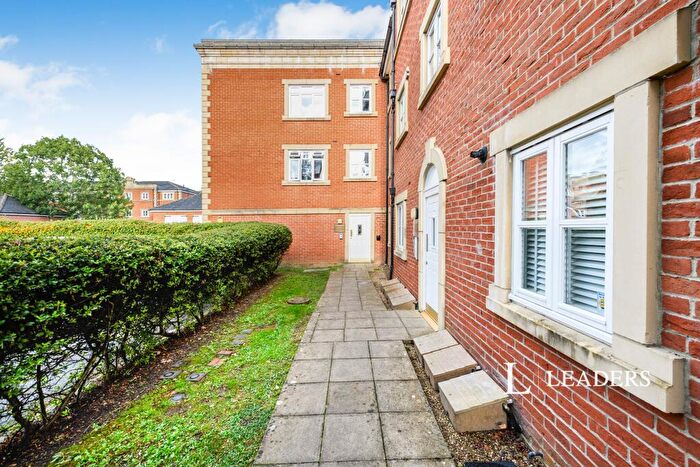 2 Bedroom Apartment To Rent In Talfourd Way, Redhill, RH1
