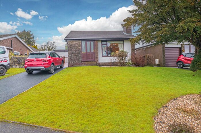 2 Bedroom Bungalow For Sale In Dove Nest Lane, Endmoor, Kendal, Cumbria, LA8
