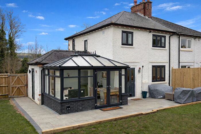 3 Bedroom Semi-Detached House For Sale In Shipston Road, Long Compton, Shipston-On-Stour, CV36