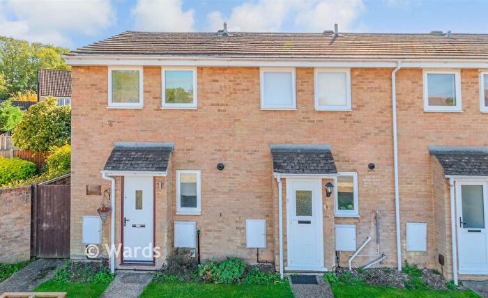 2 Bedroom End Of Terrace House For Sale In Seven Acres, New Ash Green, Longfield, Kent, DA3