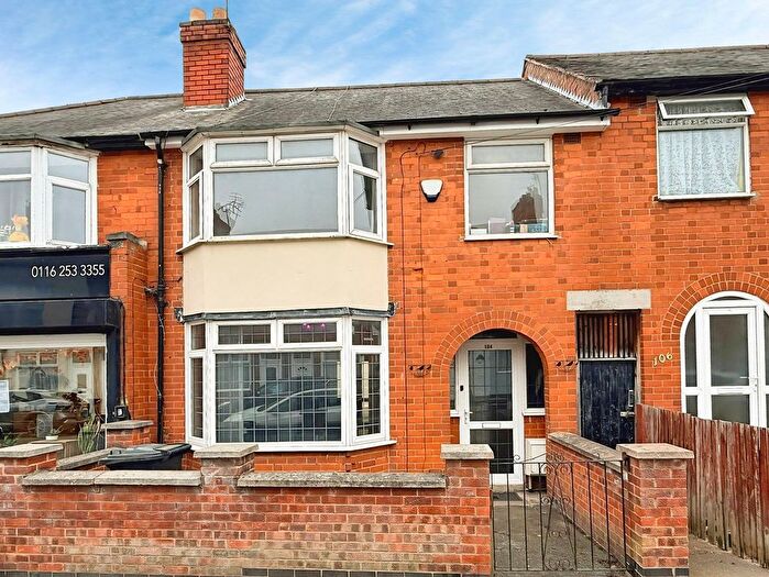3 Bedroom Terraced House For Sale In Beatrice Road, Leicester, LE3