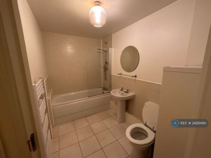 2 Bedroom Flat To Rent In Actonville Avenue, Wythenshawe, Manchester, M22