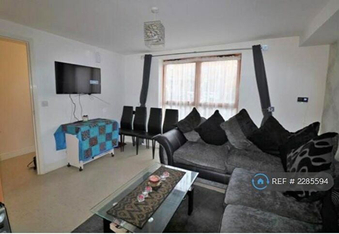 1 Bedroom Flat To Rent In Spottiswood Court, Croydon, CR0