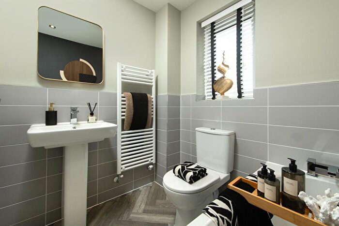 3 Bedroom End Terrace House For Sale In "Maidstone" At Armstrongs Fields, Broughton, Aylesbury, HP22