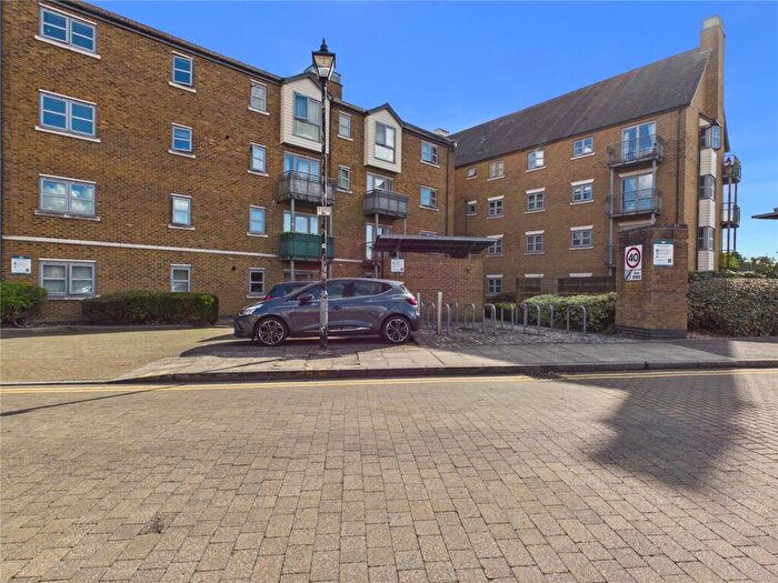 2 Bedroom Apartment For Sale In Rotary Way, Colchester, Essex, CO3