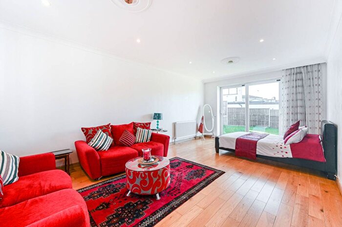 5 Bedroom End Terrace House For Sale In Moordown, Woolwich, London, SE18